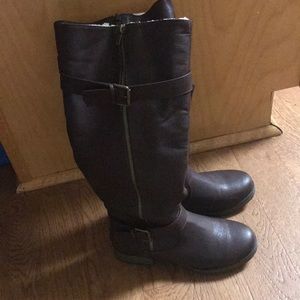 Fleece lined boots